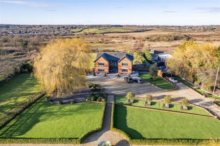 Ivy House  Coopersale Lane aerial  (8).jpg