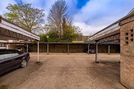 4 Cedar court  (22).jpg