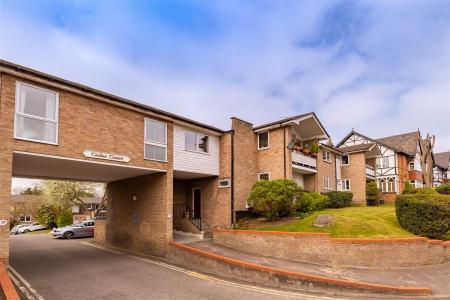 4 Cedar court  (20).jpg