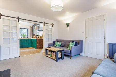 72, Crows Road (3).jpg