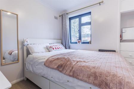 72, Crows Road (17).jpg