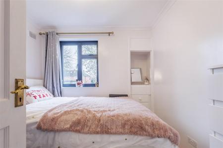 72, Crows Road (18).jpg