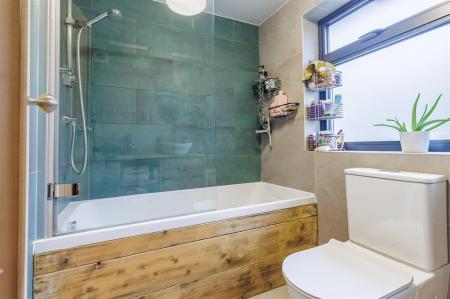 72, Crows Road (23).jpg