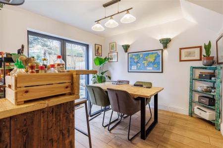 72, Crows Road (10).jpg