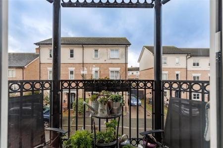 61 Buckingham Road (15).jpg