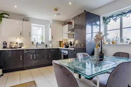 61 Buckingham Road (10).jpg