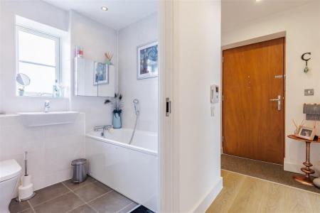 61 Buckingham Road (4).jpg