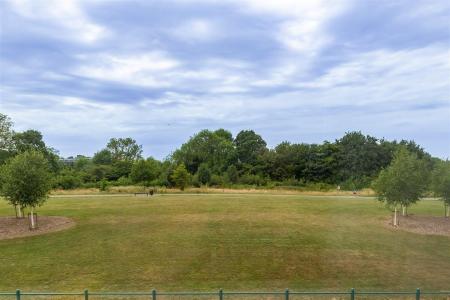 34 Buckingham Road (26).jpg