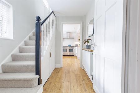 40 Beaconfield (1).jpg