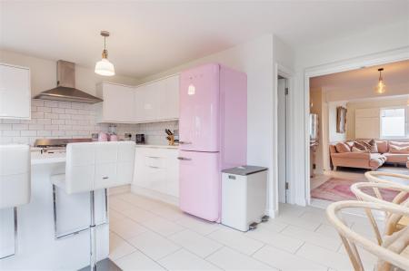 20, James Street (12).jpg