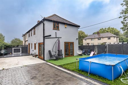 1  Chivers Square    (13).jpg