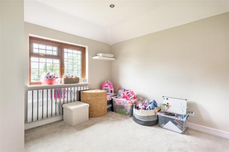 1  Chivers Square    (9).jpg