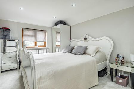 1  Chivers Square    (8).jpg