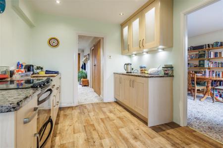 43 Mayflower Way (11).jpg