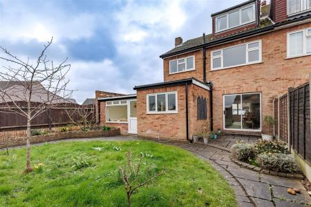 43 Mayflower Way (27).jpg