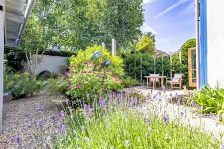 13 St. Nicholas Gr (30).jpg