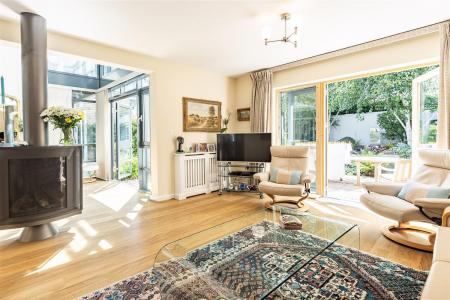 13 St. Nicholas Gr (4).jpg