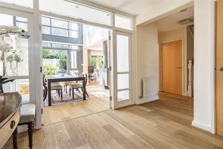 13 St. Nicholas Gr (1).jpg