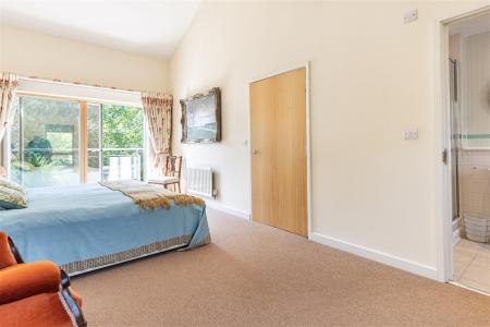 13 St. Nicholas Gr (15).jpg