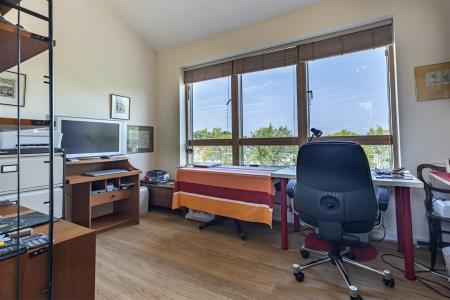 13 St. Nicholas Gr (23).jpg