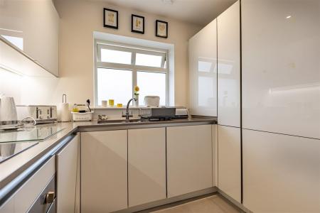 91 Buckingham   (2).jpg