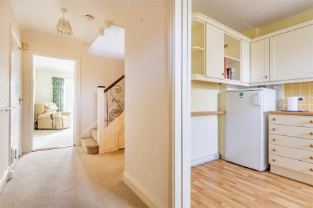 2  Wedgewood Cl (1).jpg