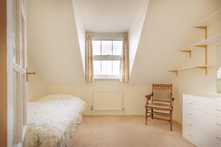 2  Wedgewood Cl (24).jpg