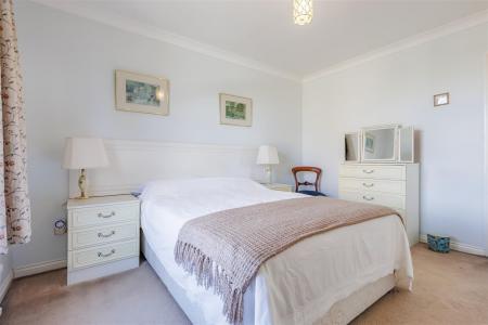 2  Wedgewood Cl (14).jpg