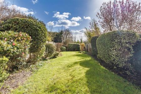 2  Wedgewood Cl (27).jpg