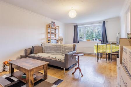 30 Weald Hall  (5).jpg