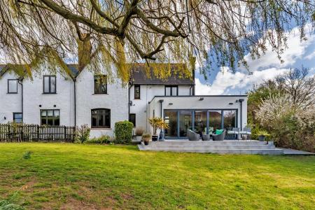 Rear Garden (approx)