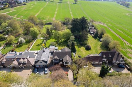 Willow House, Lou aerial  (6).jpg