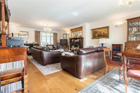 Willow House, Lou (7).jpg