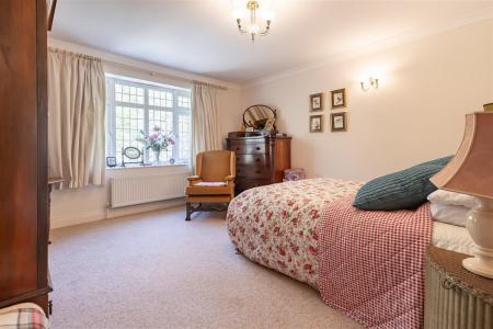 Willow House, Lou (27).jpg