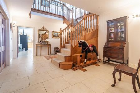 Willow House, Lou (1).jpg