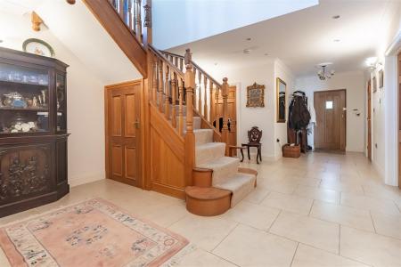 Willow House, Lou (3).jpg