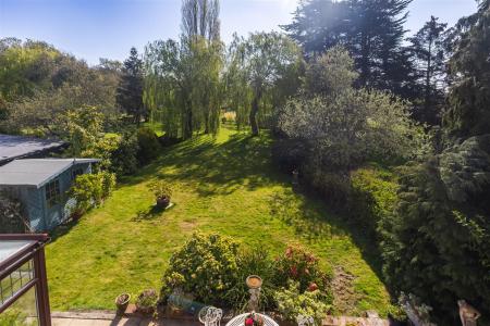 Willow House, Lou (35).jpg