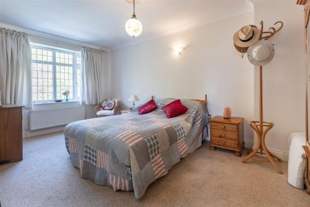 Willow House, Lou (30).jpg