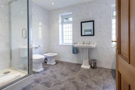 Willow House, Lou (32).jpg