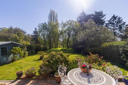 Willow House, Lou (37).jpg