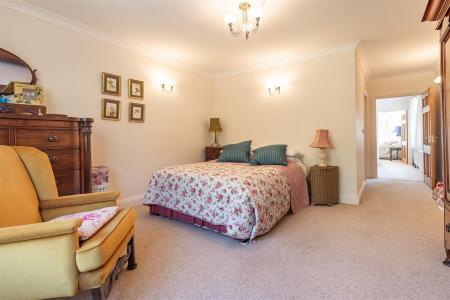 Willow House, Lou (28).jpg