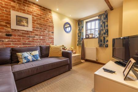 3 The Hall Barns (44).jpg