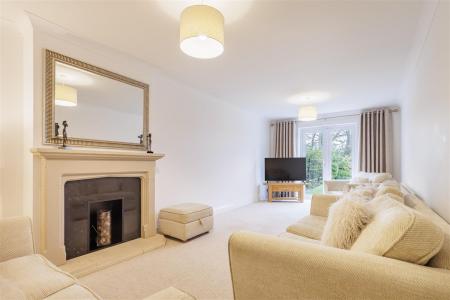 1 Laburnum (4).jpg