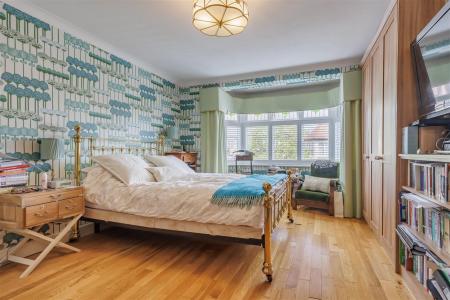 11 Queens Ave (18).jpg