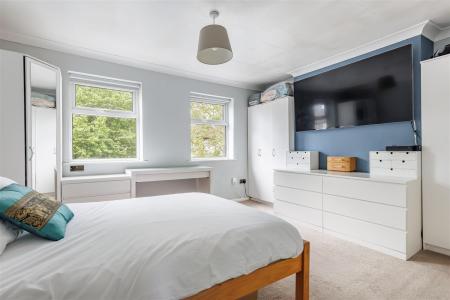10 Queens Road (1).jpg