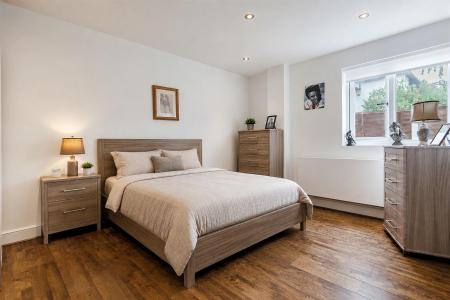 BEDROOM ONE.jpg