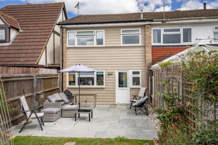 10 Lancaster Road (20).jpg