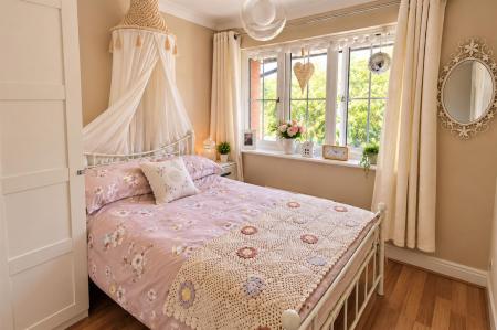 BED 2.jpg