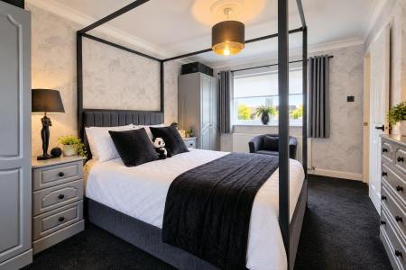 bed 1a.jpg