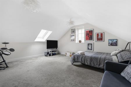 Bedroom Four Photo 2